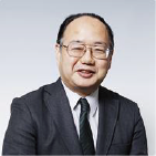 川手督也氏.png