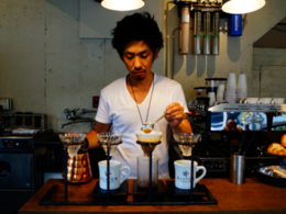 1_GLITCH COFFEE ＆ ROASTERS／鈴木清和氏.png